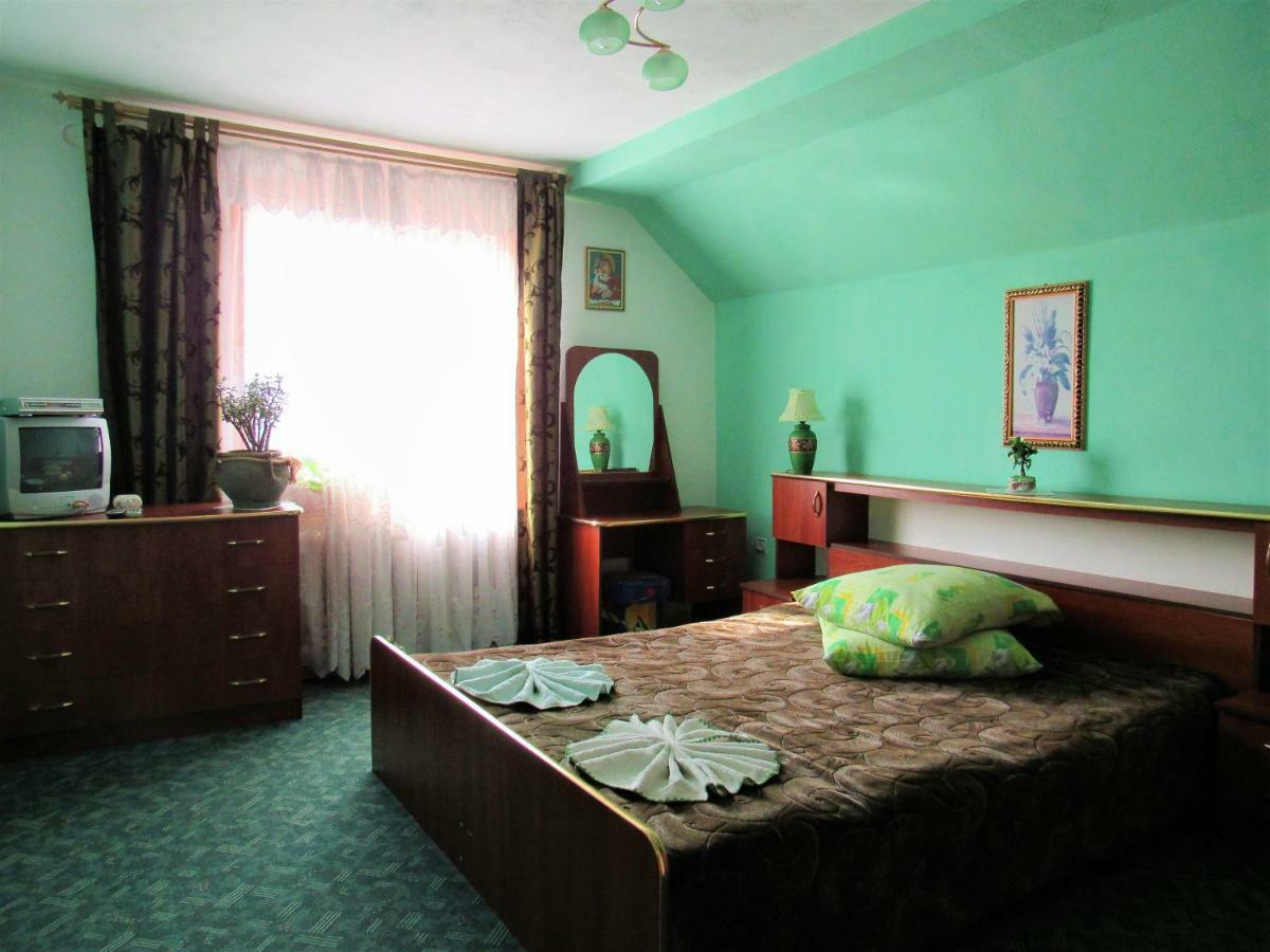 Hotel Відпочинок У Пронів à Slavsko Extérieur photo